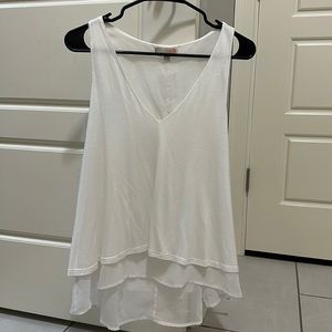 Color white , size S